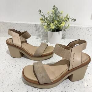 Naked Feet Basalt heeled Chunky sandals Size 8.5